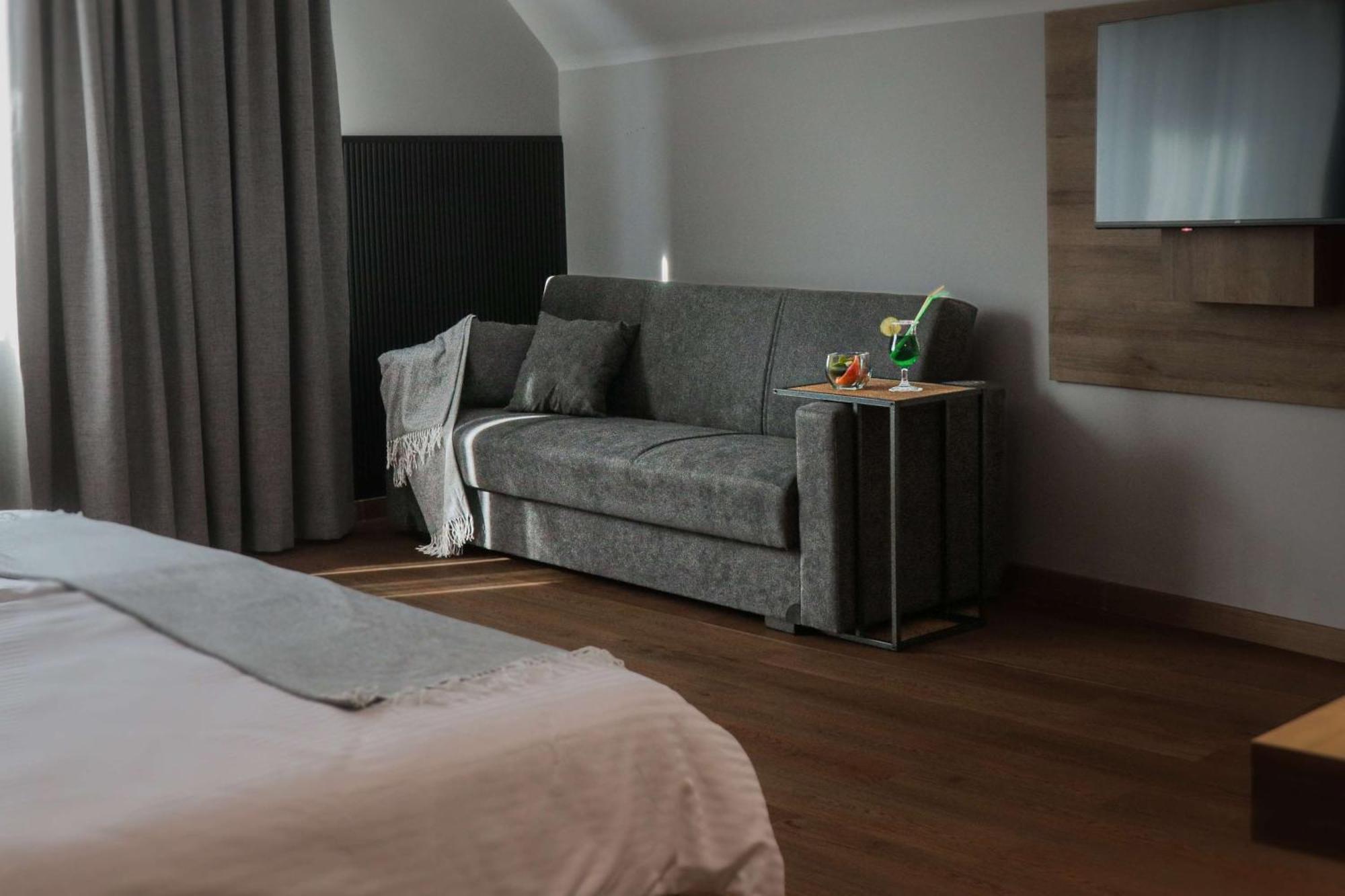 Best Western Plus Lozenetz Hotel Sofia Esterno foto