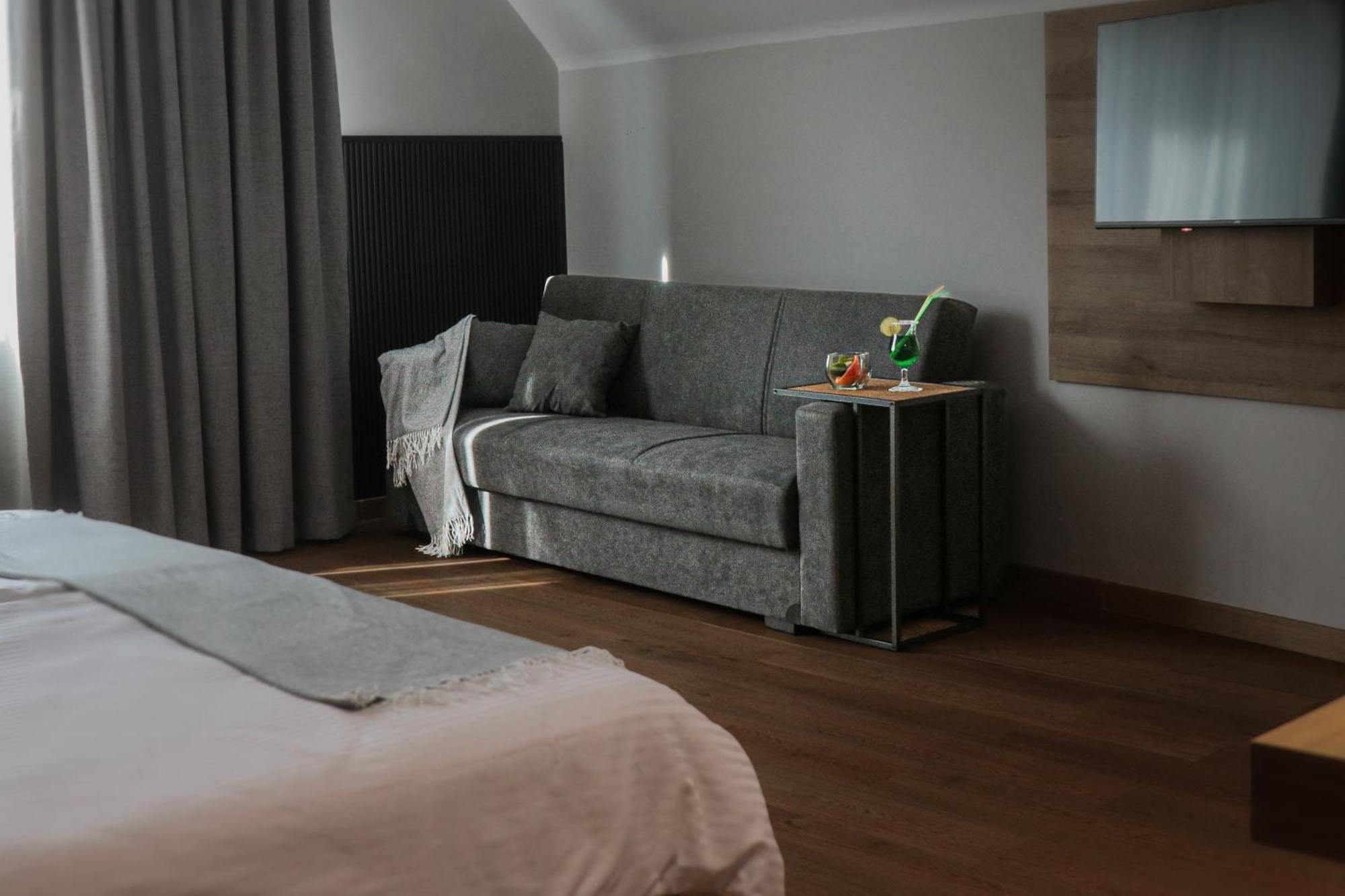 Best Western Plus Lozenetz Hotel Sofia Esterno foto