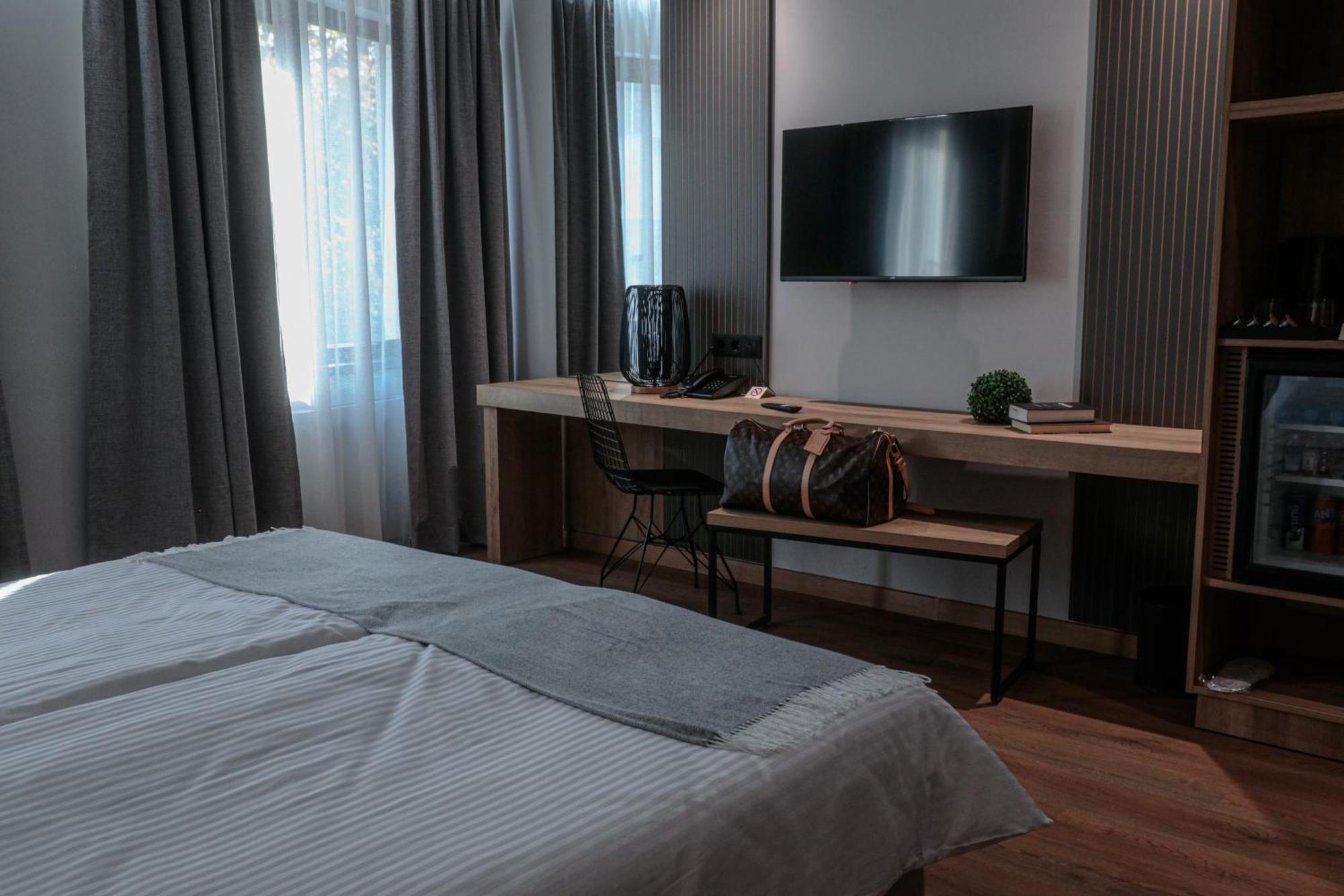 Best Western Plus Lozenetz Hotel Sofia Esterno foto